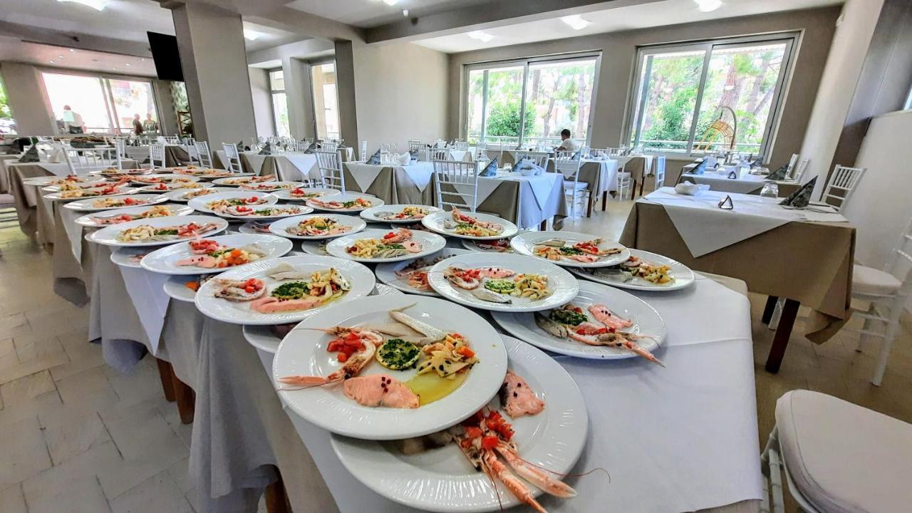 סן בנדטו דל טרנטו Hotel Pineta מראה חיצוני תמונה