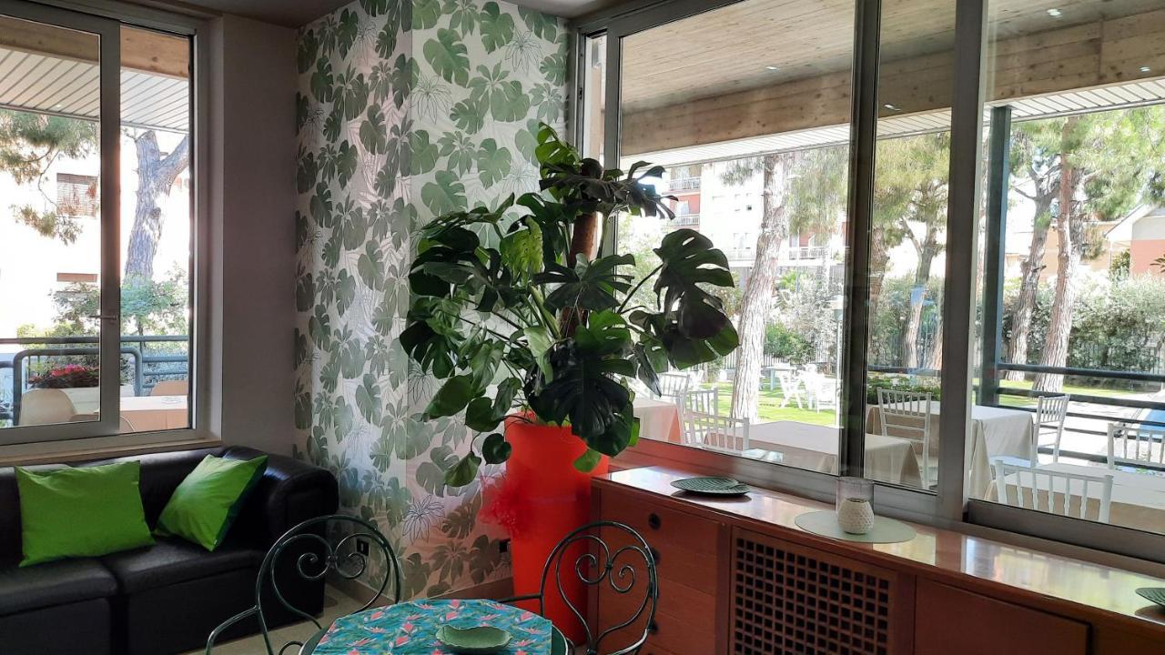 סן בנדטו דל טרנטו Hotel Pineta מראה חיצוני תמונה