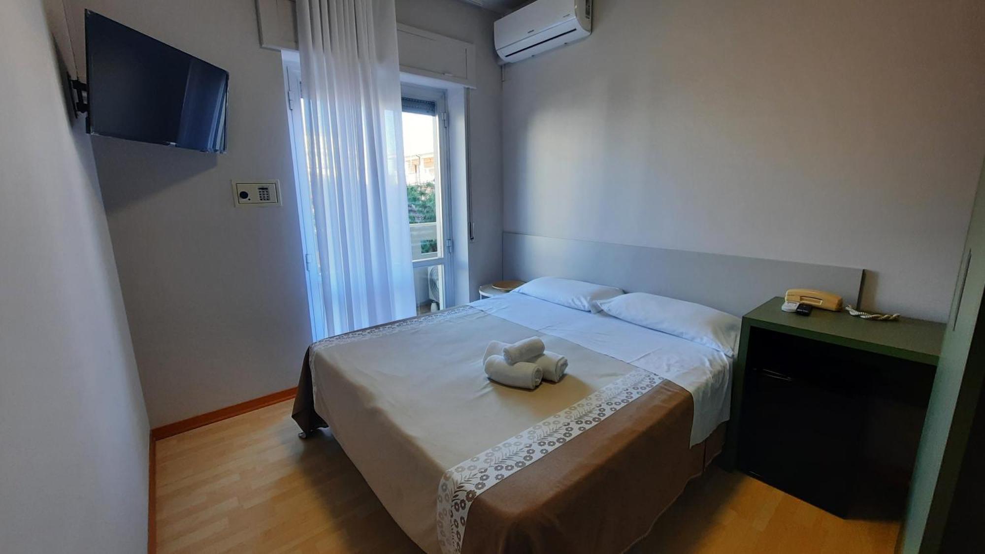 סן בנדטו דל טרנטו Hotel Pineta מראה חיצוני תמונה